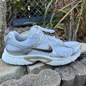 Nike V5 RNR Men's Parachute Beige Metallic Pewter HJ5228-102 - Sz 9.5